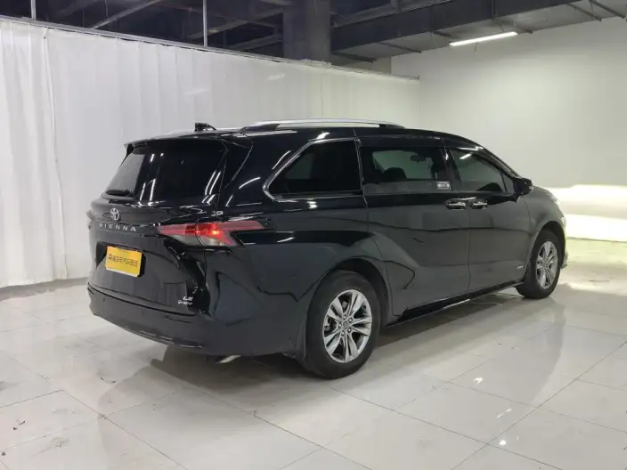 Toyota Sienna 2024 Model Hybrid 2.5L Comfort Edition – фото 7