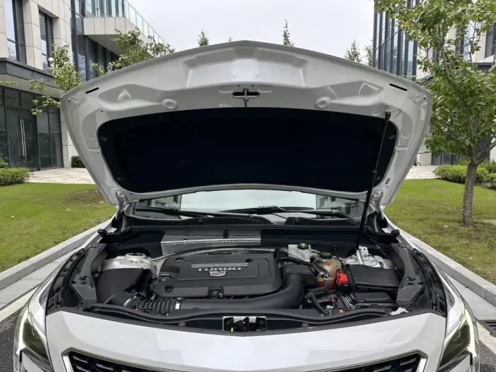 Cadillac XT4 2021 Model 28T 2WD Tech Model – фото 8