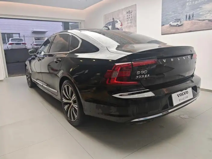 Volvo S90 2025 Model B5 Smart Range Deluxe Edition – фото 5