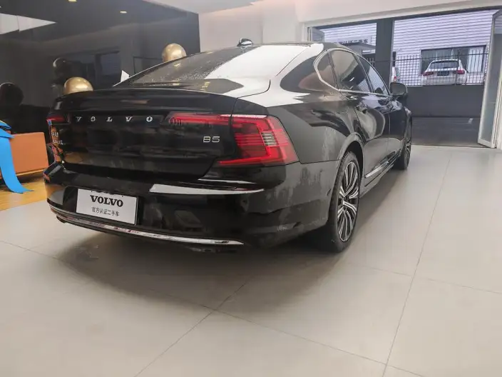 Volvo S90 2025 Model B5 Smart Range Deluxe Edition – фото 7