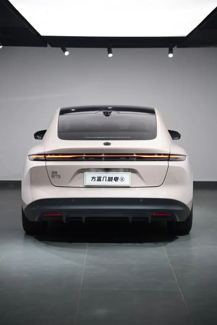 NIO ET5 2024 Model 75kWh – фото 3