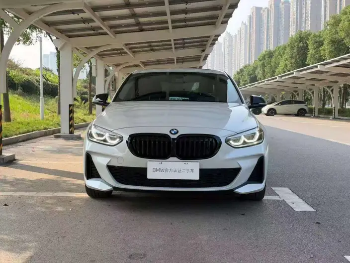 BMW 1 Series 2021 Model Facelift 120i M Sports Night Edition – фото 2