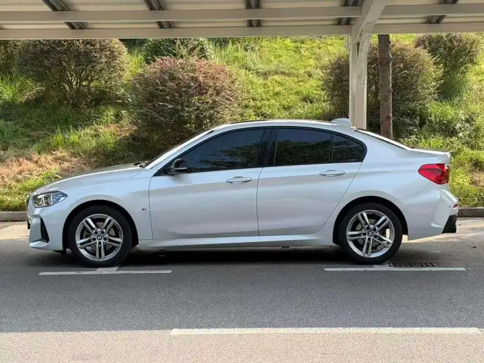 BMW 1 Series 2021 Model Facelift 120i M Sports Night Edition – фото 4