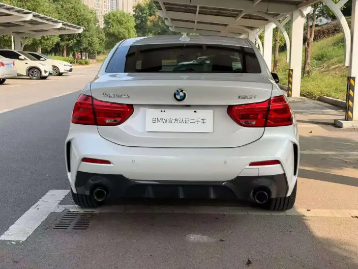 BMW 1 Series 2021 Model Facelift 120i M Sports Night Edition – фото 6
