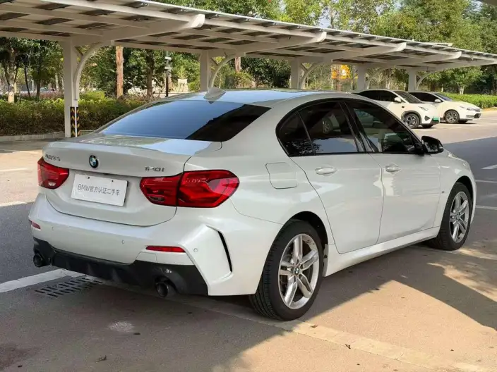 BMW 1 Series 2021 Model Facelift 120i M Sports Night Edition – фото 7