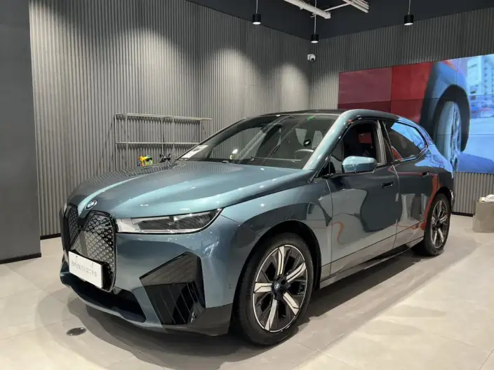 BMW iX 2023 Model xDrive40 – фото 1