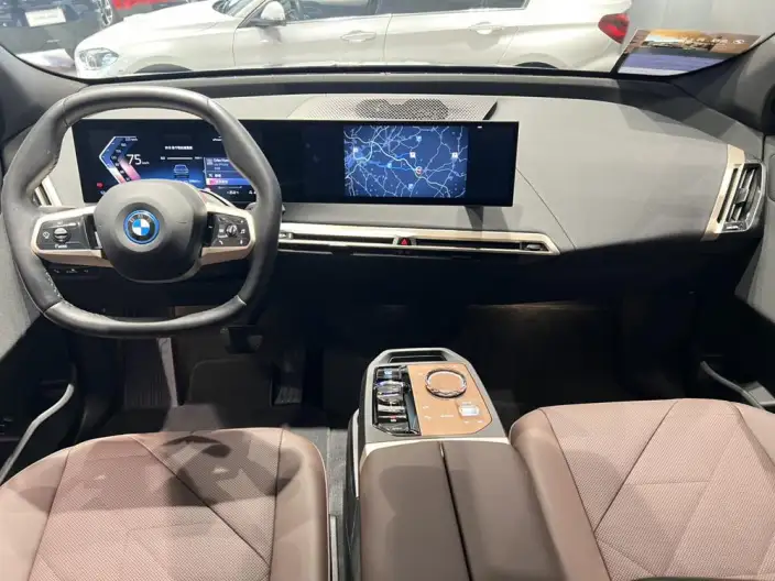 BMW iX 2023 Model xDrive40 – фото 7