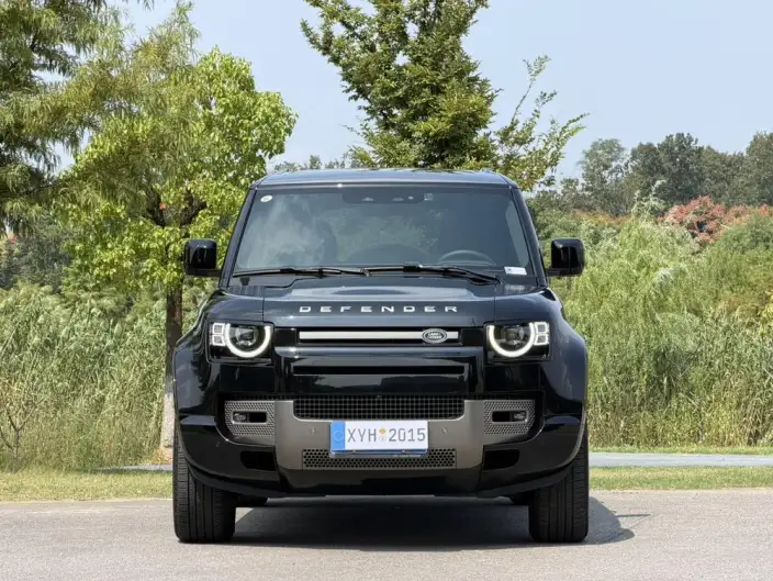 Land Rover Defender 2025 Model 110 3.0T P400 HSE X-Dynamic – фото 2