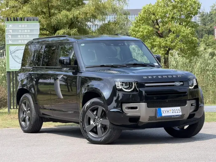 Land Rover Defender 2025 Model 110 3.0T P400 HSE X-Dynamic – фото 3
