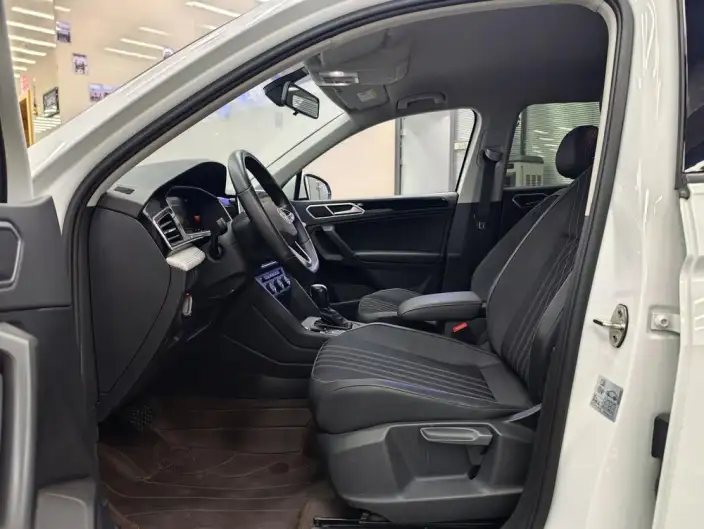 Volkswagen Tiguan L 2022 Model 330TSI Automatic 2WD Comfort Edition – фото 9