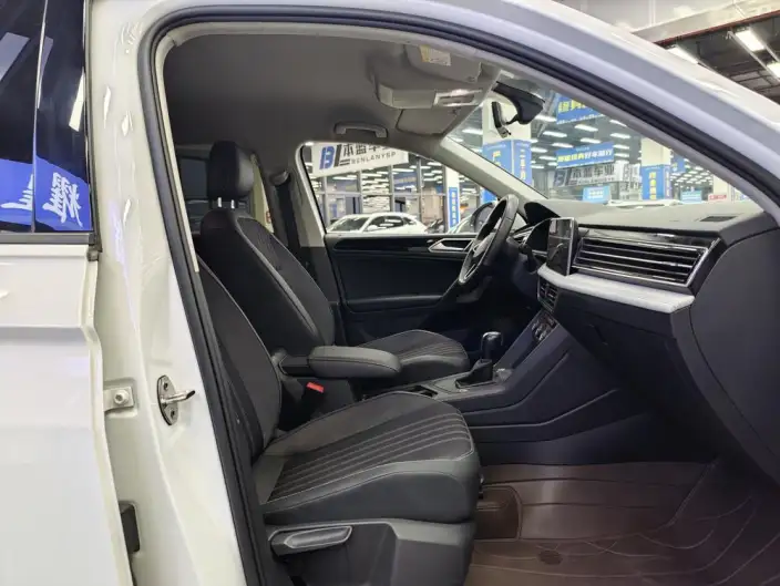 Volkswagen Tiguan L 2022 Model 330TSI Automatic 2WD Comfort Edition – фото 10