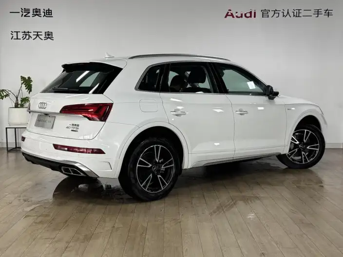 Audi Q5L 2024 Model 40TFSI Fashion Dynamic Model – фото 4