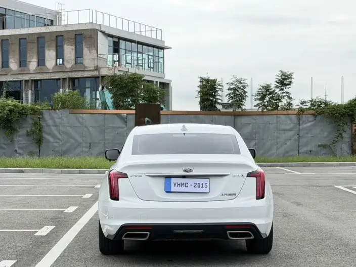 Cadillac CT5 2022 Model 28T Fashion Model – фото 6
