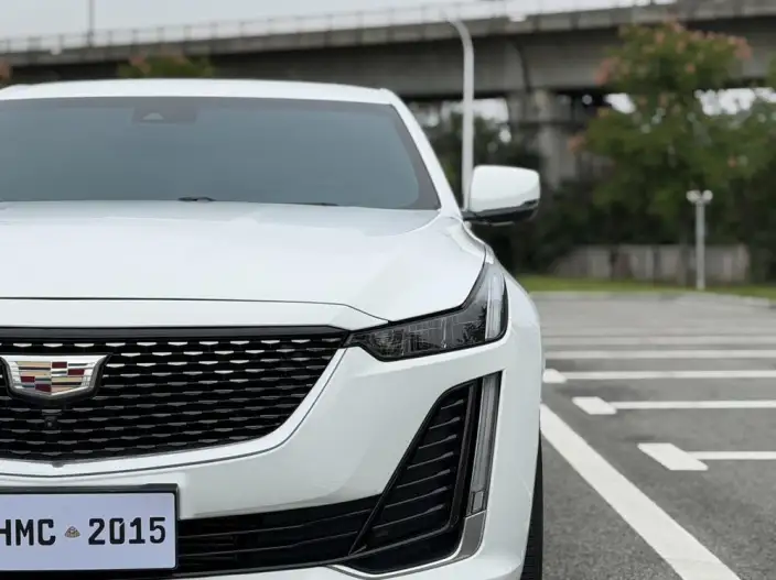 Cadillac CT5 2022 Model 28T Fashion Model – фото 10