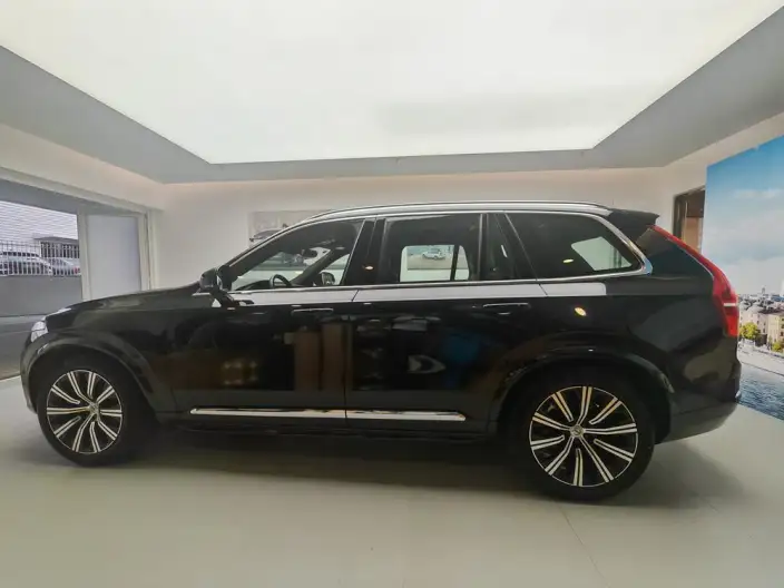 Volvo XC90 2024 Model B6 Smart Elegance Deluxe Edition 7 seat