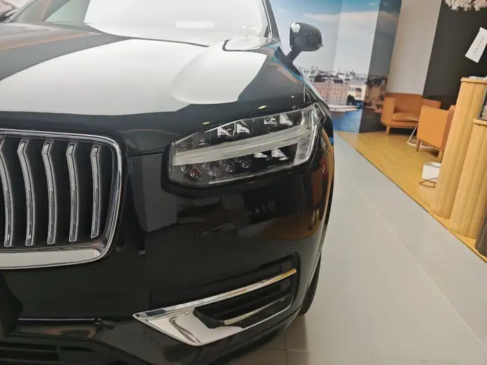 Volvo XC90 2024 Model B6 Smart Elegance Deluxe Edition 7 seat – фото 9