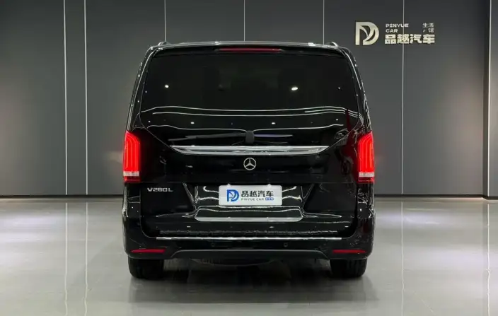 Mercedes-Benz V-Class 2021 Model V 260 L Long wheelbase Deluxe Edition – фото 4