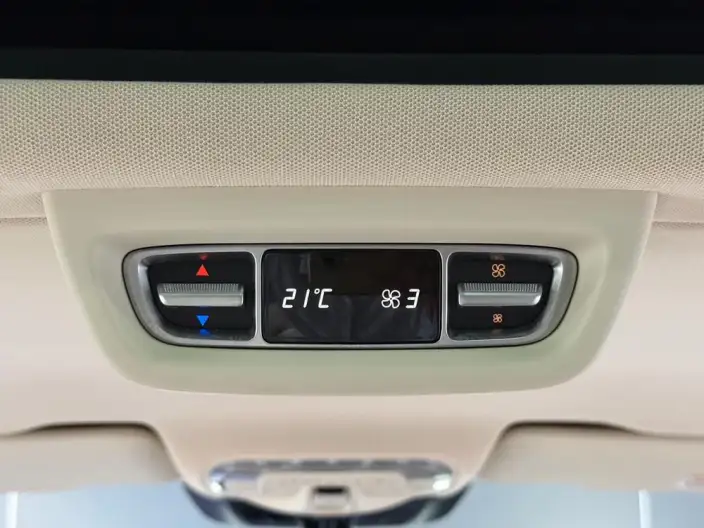 Mercedes-Benz V-Class 2021 Model V 260 L Long wheelbase Deluxe Edition – фото 8