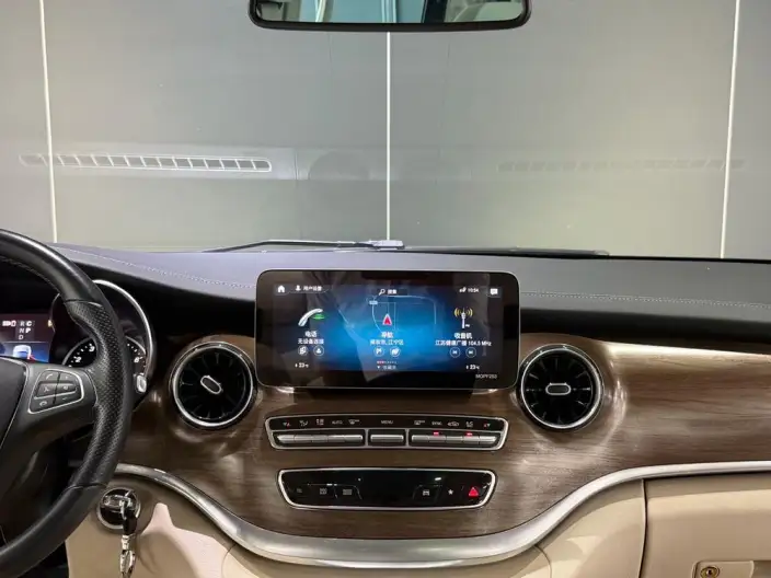 Mercedes-Benz V-Class 2021 Model V 260 L Long wheelbase Deluxe Edition – фото 10
