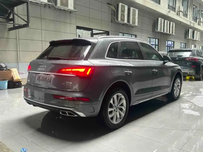 Audi Q5L 2021 Model 40 TFSI Luxury Dynamic Model – фото 4