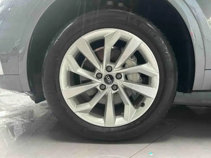 Audi Q5L 2021 Model 40 TFSI Luxury Dynamic Model – фото 5