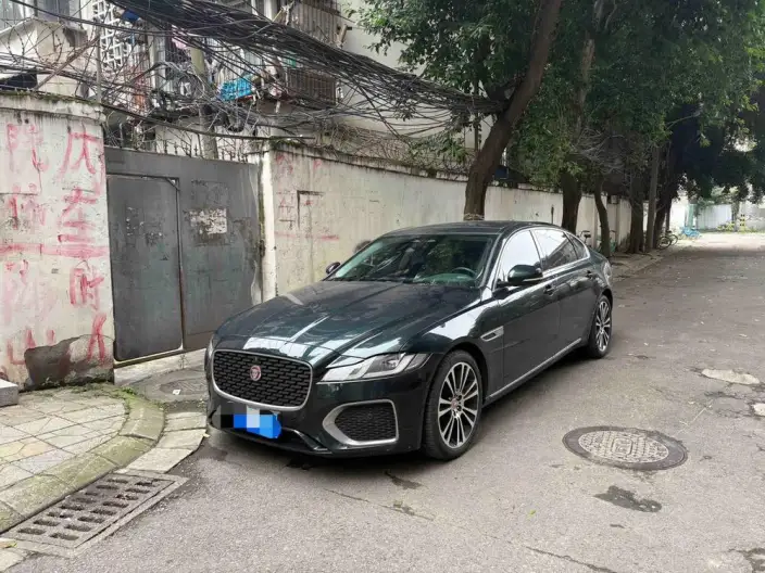 Jaguar XFL 2025 Model 2.0T P250 2WD Exclusive Deluxe Edition – фото 1