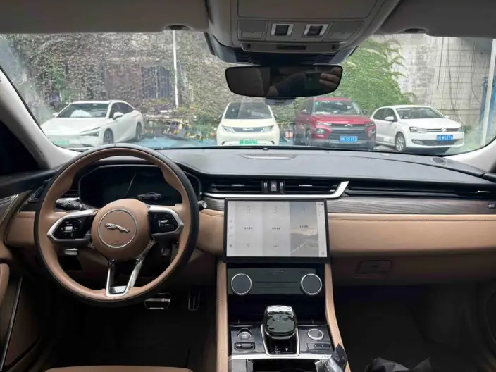 Jaguar XFL 2025 Model 2.0T P250 2WD Exclusive Deluxe Edition – фото 7