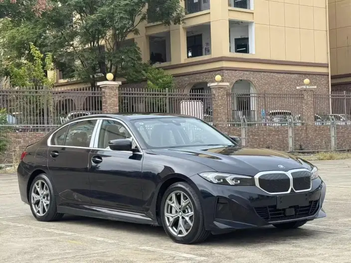 BMW i3 2025 Model eDrive35L – фото 3