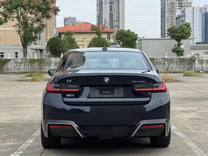 BMW i3 2025 Model eDrive35L – фото 5