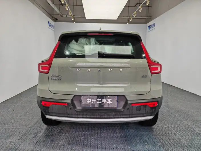 Volvo XC40 2025 Model B3 Smart Range Deluxe Edition – фото 6