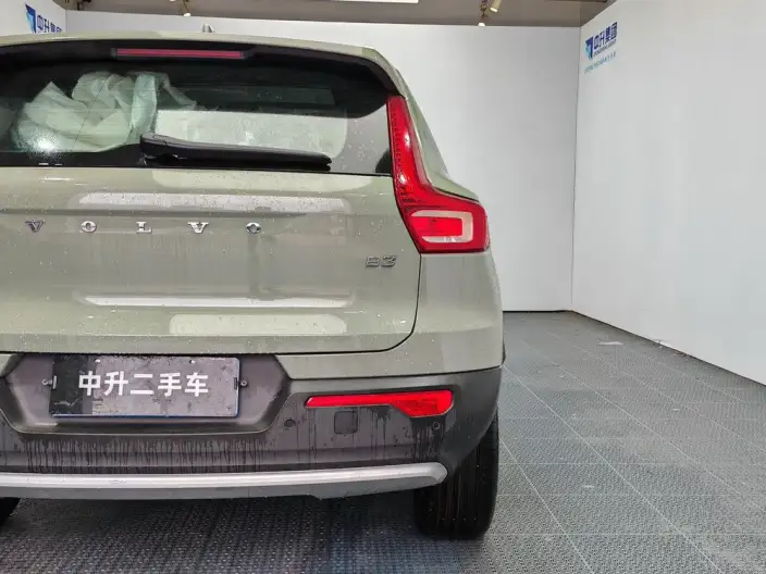 Volvo XC40 2025 Model B3 Smart Range Deluxe Edition – фото 9
