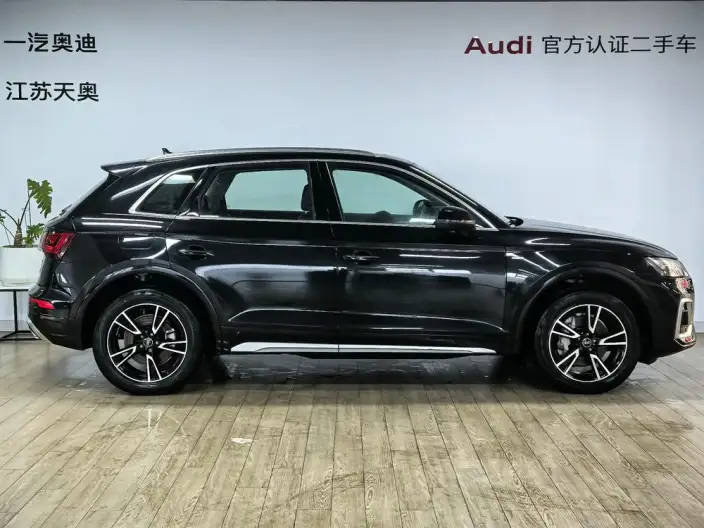 Audi Q5L 2024 Model 40TFSI Fashion Dynamic Model – фото 5