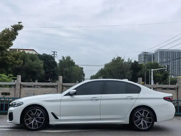 BMW 5 Series Imported 2022 Model Facelift II 540i Fashion edition M Sports Set