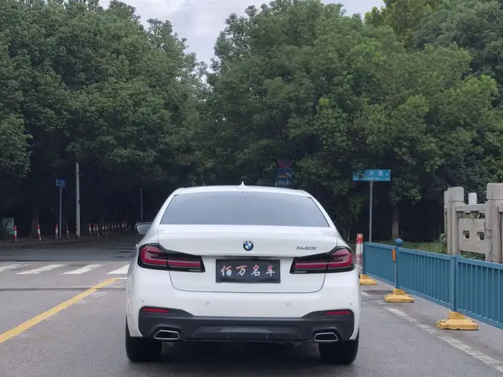 BMW 5 Series Imported 2022 Model Facelift II 540i Fashion edition M Sports Set – фото 5