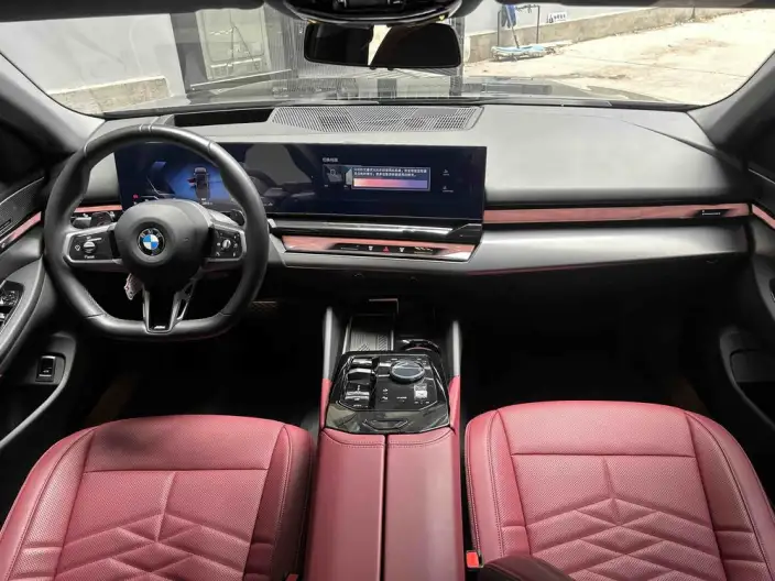 BMW 5 Series 2026 Model 530Li Leading Model M Sports Set – фото 10