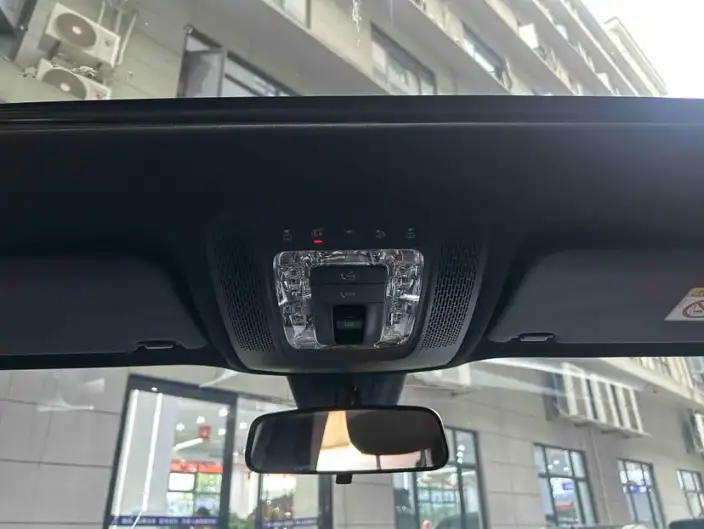 Mercedes-Benz GLB 2022 Model GLB 200 Dynamic Model – фото 9