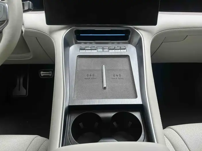 Denza N8L DM 2025 Model Flagship Model – фото 8