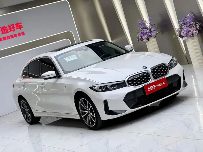 BMW 3 Series 2023 Model 325Li M Sports Set – фото 3