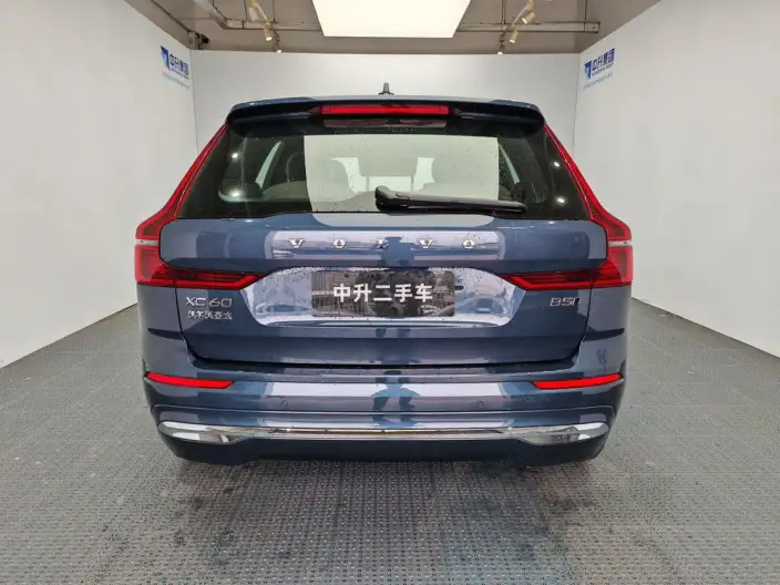Volvo XC60 2026 Model B5 4WD Smart Range Deluxe Edition – фото 6
