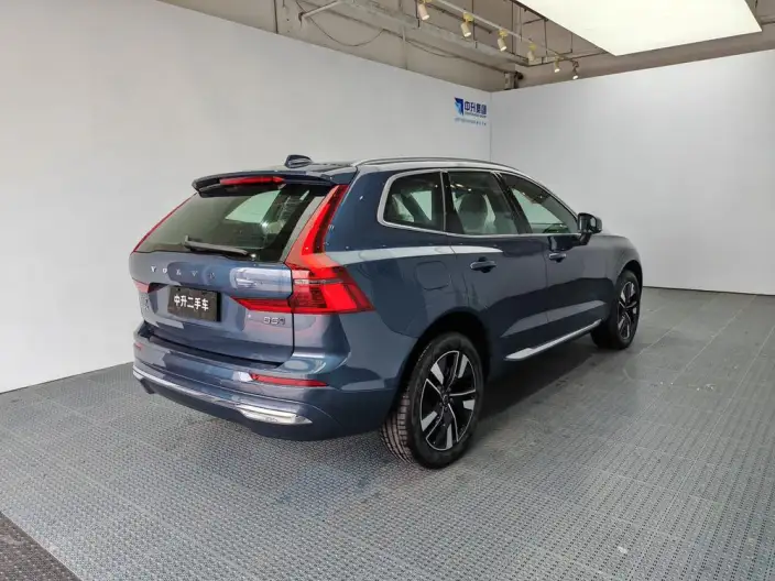 Volvo XC60 2026 Model B5 4WD Smart Range Deluxe Edition – фото 7