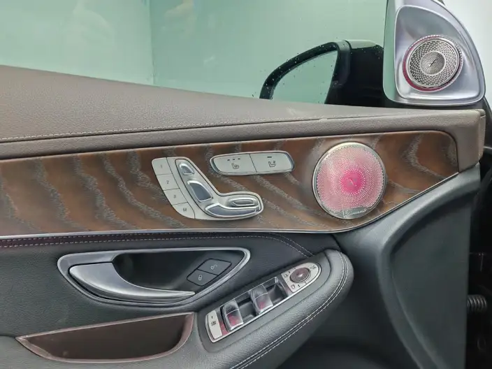 Mercedes-Benz GLC 2020 Model GLC 300 L 4MATIC Dynamic Model – фото 8