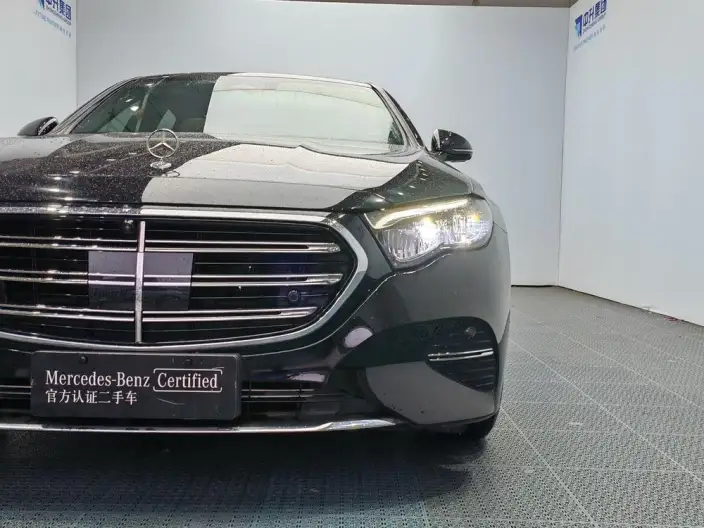 Mercedes-Benz E-Class 2025 Model E 260 L sedan – фото 8