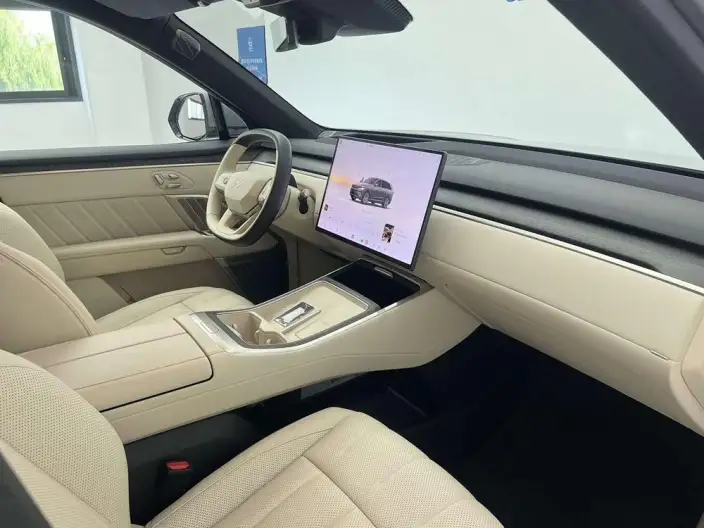 ONVO L90 2025 Model VI seat Edition Ultra – фото 9