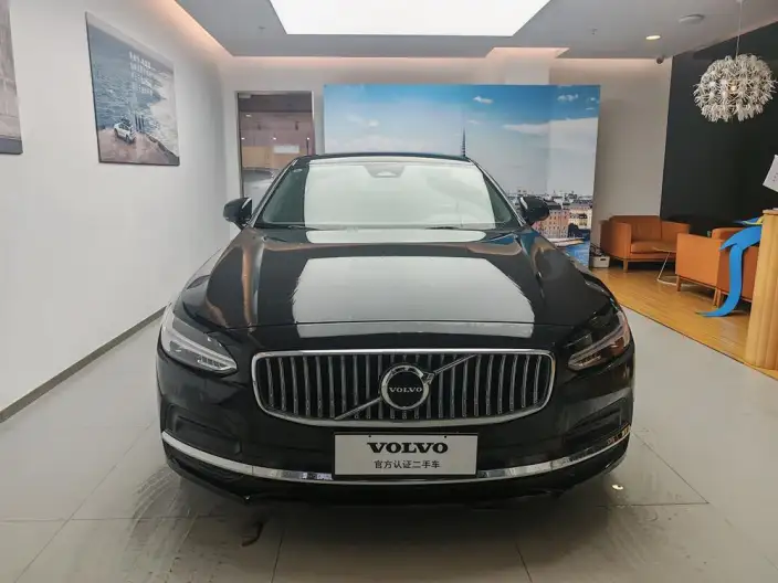 Volvo S90 2025 Model B5 Smart Range Deluxe Edition – фото 2