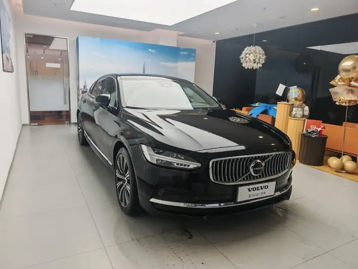 Volvo S90 2025 Model B5 Smart Range Deluxe Edition – фото 3