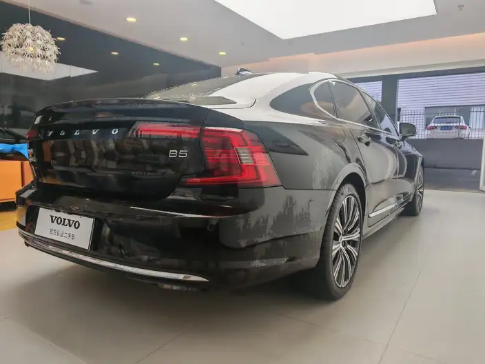 Volvo S90 2025 Model B5 Smart Range Deluxe Edition – фото 7