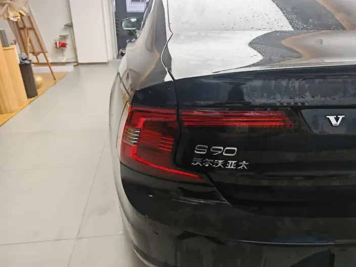 Volvo S90 2025 Model B5 Smart Range Deluxe Edition – фото 9