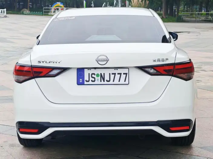Nissan Sylphy 2023 Model 1.6L CVT Yuexiang Edition – фото 6