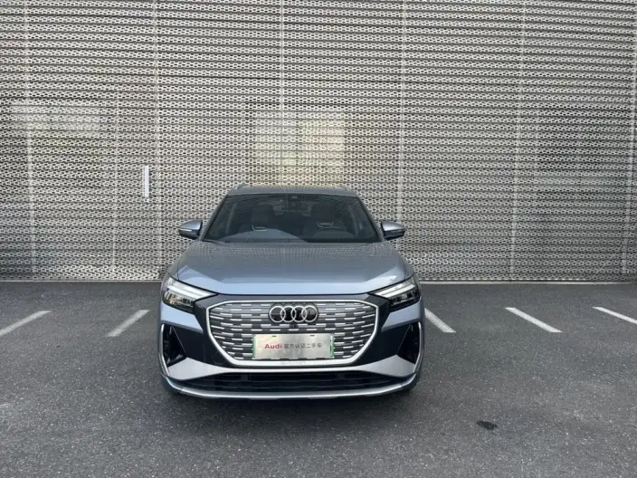 Audi Q4 e-tron 2024 Model 40 e-tron Genesis Edition – фото 2