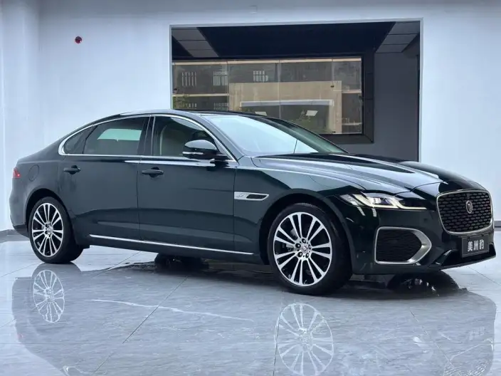 Jaguar XFL 2025 Model 2.0T P250 2WD Exclusive Deluxe Edition